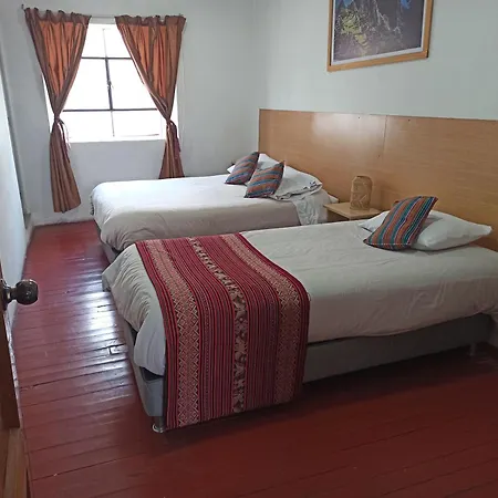 Casona Tordo - A 3 Cdras De La Plaza - Habitaciones Con Bano Privado