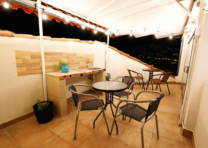 Apartamento Casona Tordo - A 3 Cdras De La Plaza - Con Baño Privado *